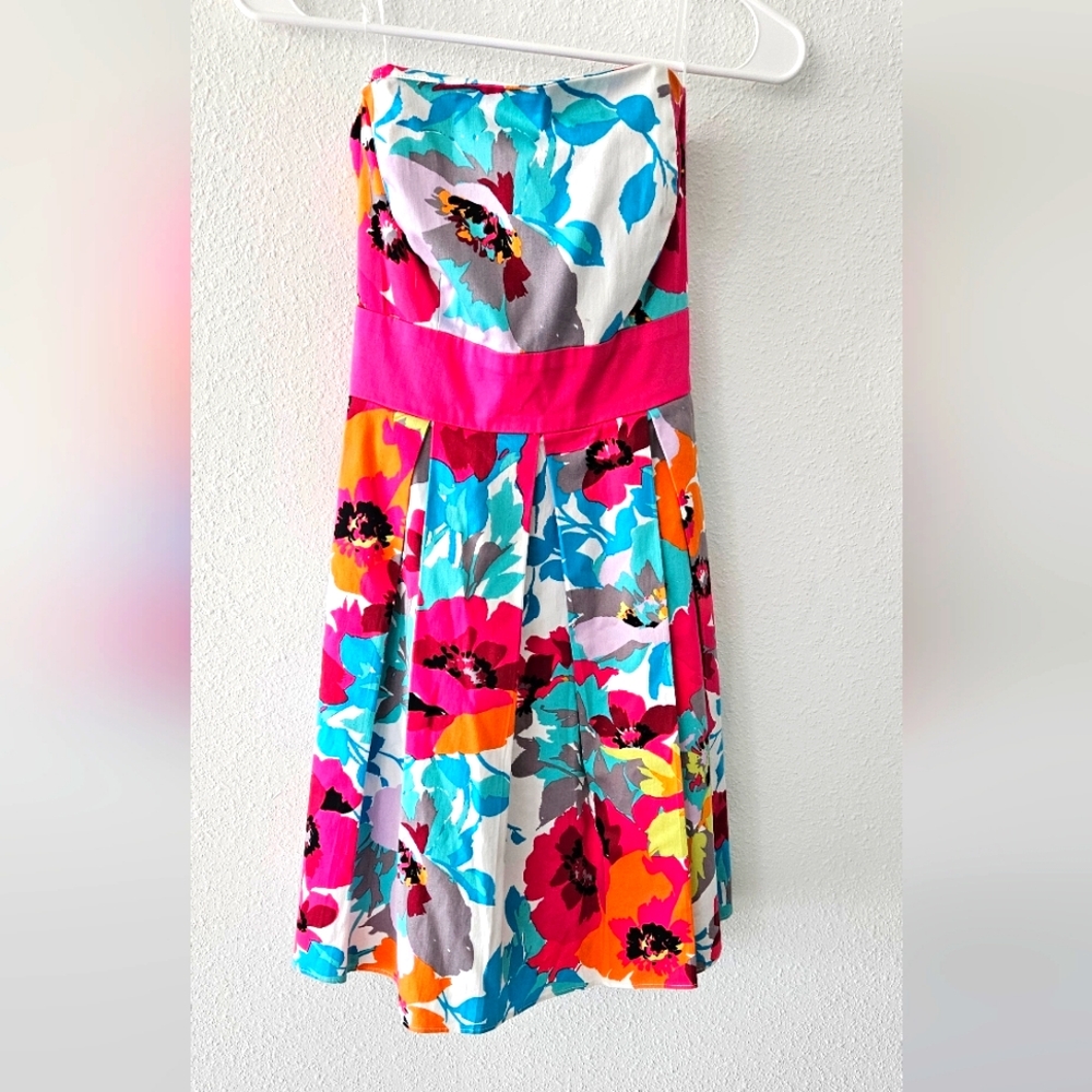 Alyn Paige Strapless Floral Dress Small
